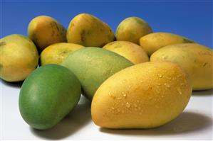 Mangos amarillos y verdes. (Filipinas)