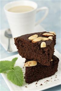 Brownies de almendras. Receta disponible.