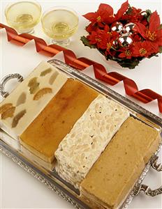 Cocina de Navidad. Turrones. Receta disponible.