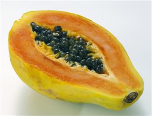 Papaya cortada.