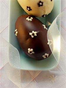 White and brown chocolate Easter egg (1)