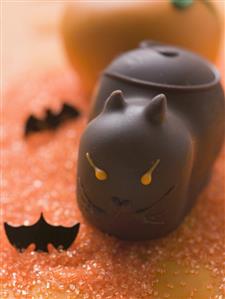 Sweet (chocolate cat) for Halloween