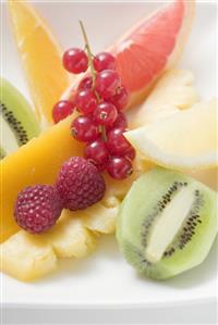 Exotic fruit, citrus fruit and berries