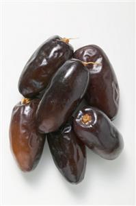 Several fresh dates