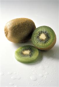 Kiwi and a Kiwi Slice