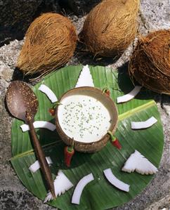 Spicy coconut soup with papaya