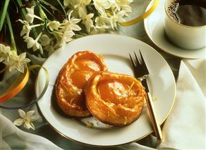 Apricot puff pastry on cake plate