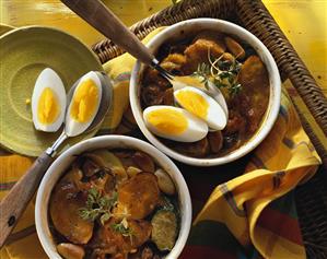 Mexican bread stew with vegetables, plantains & eggs