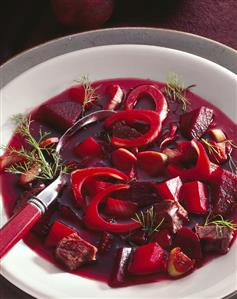 Bortsch - Russian meat and beetroot stew (1)