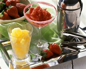 Mango sorbet and strawberry sorbet in glasses (1)