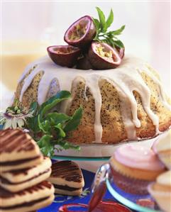 Passion fruit & poppy seed gugelhupf & various small cakes