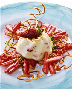 A strawberry jelly on rhubarb pulp