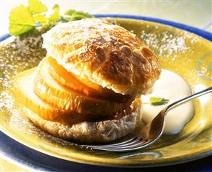 Sweet apple puff & pastry burger with vanilla sauce