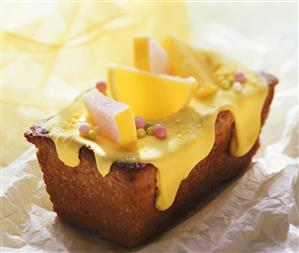 Lemon madeira cake with sweets as decoration (1)