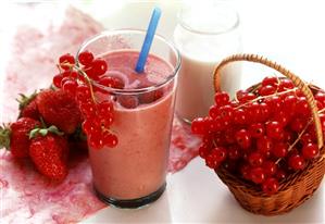 Drinking yoghurt (strawberry, raspberry & redcurrant, 1)