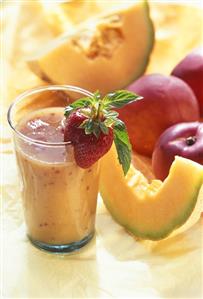 Fruit juice from melons, strawberries & nectarines