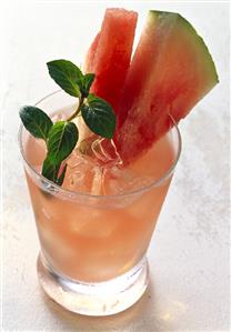 Non-alcoholic watermelon drink (1)