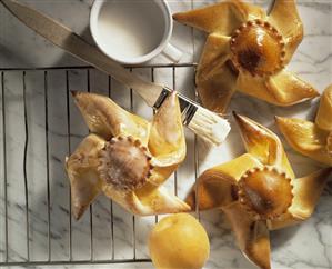 Windmills in yeast dough with apricot filling