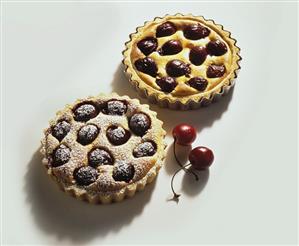 Quark tart with cherries