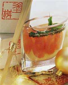 Pink grapefruits preserved in sake with pepper trusses (1)