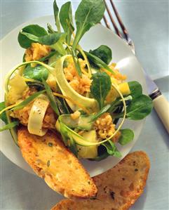 Lentils & corn salad with courgette strips & pineapple (2)