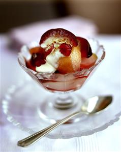 Plum dessert with hot zabaione