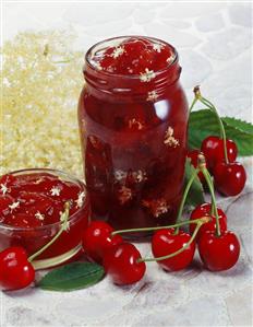 Cherry jam with elderflowers