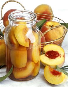 Bottled peaches