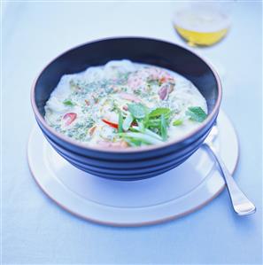 Yoghurt soup with shrimps and herbs