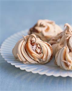 Marbled chocolate meringue