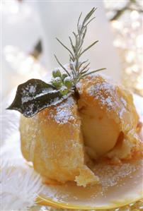 Vanilla apple in puff pastry (2)