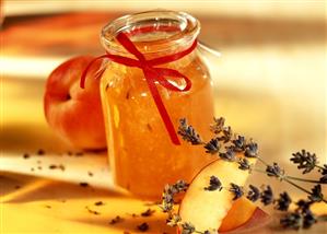 Peach jam with lavender and vanilla (2)