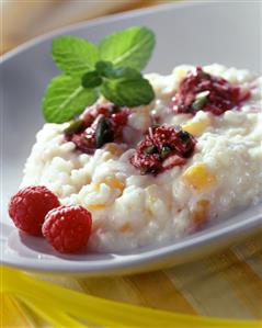 Apricot risotto with raspberry and pistachio sauce