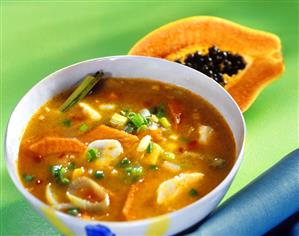 Balinese papaya soup with ginger, fish and curry