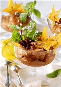 Chocolate mousse with caramelised carambola slices