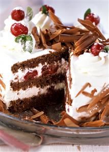 Black Forest cherry gateau with chocolate curls (3)