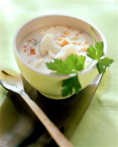 Cauliflower and lentil soup (1)