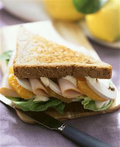 California sandwich with smoked turkey breast & oranges