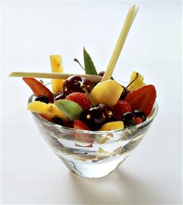 Fruit salad with lemon grass