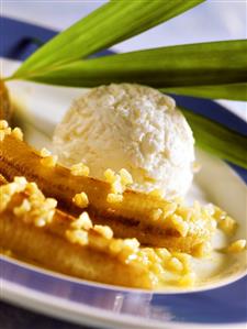 Flambéed bananas with coconut ice cream