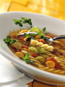 Lentil & vegetable soup with fusilli & balsamic vinegar