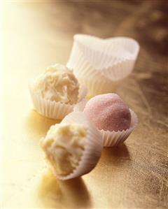 White and pink champagne truffles