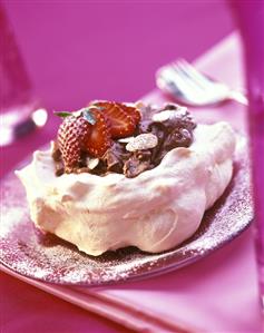 Meringue with chocolate cream, strawberries & almonds (2)