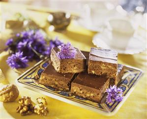 Chocolate cake with walnuts