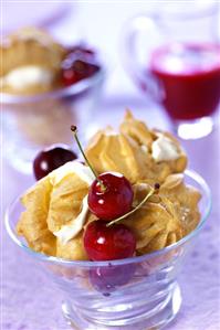 Cream puff with cherries