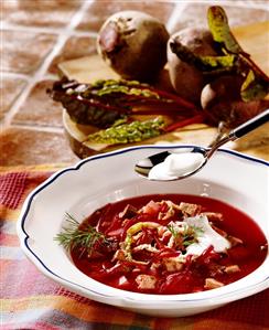 Beetroot stew with beef (bortsch)