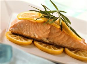 Salmon with lemon and tarragon