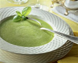 Cold courgette cream soup