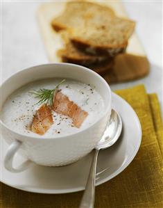 Creamed potato soup with smoked salmon