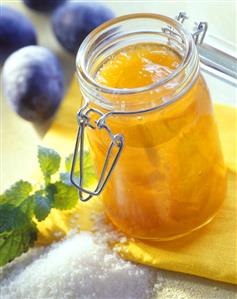 Apricot jam with plum schnapps